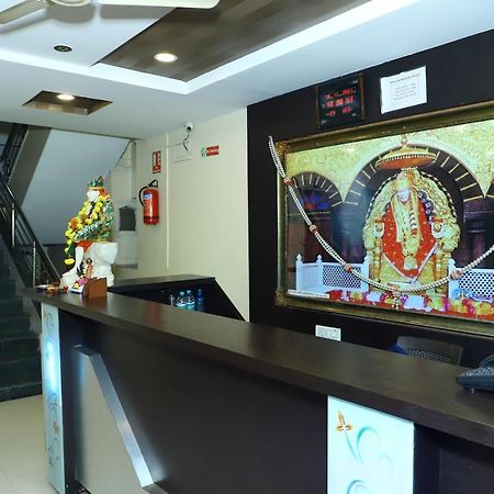 Sai Madhavi Palace Hotel Sirdi Kültér fotó